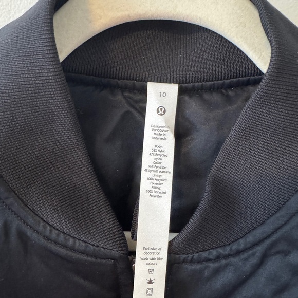Lululemon Insulated Bomber Jacket size 10 NWT - Picture 5 of 8